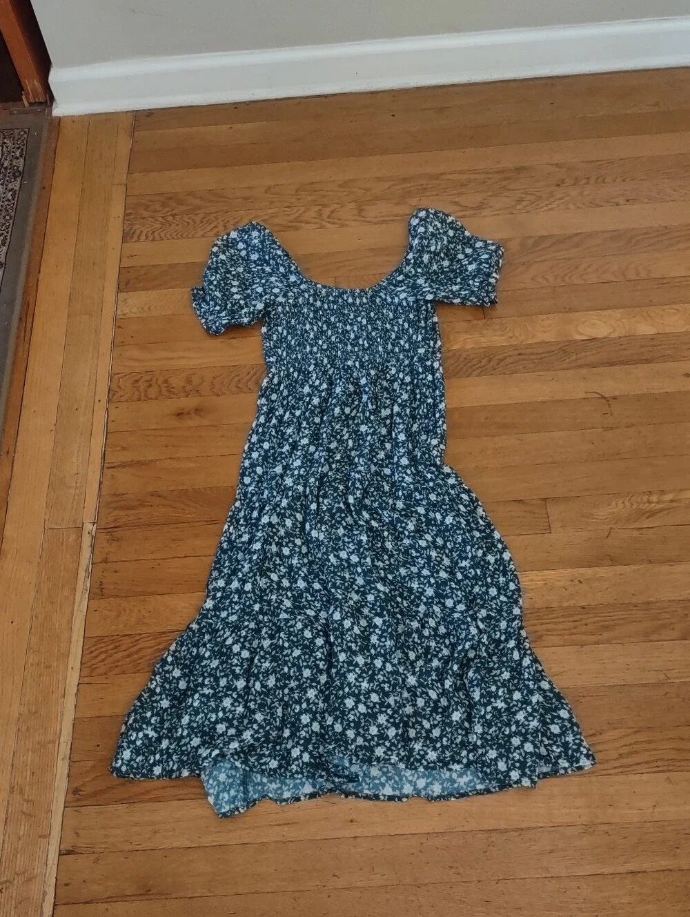 Abercrombie & Fitch dark blue green floral maxi dress with puffy sleeves Size XS